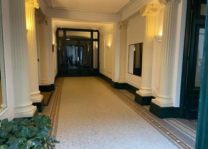 Champs Elysees * Paris