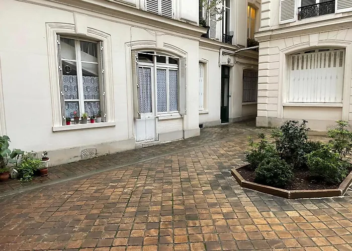 Apartment Champs Elysees